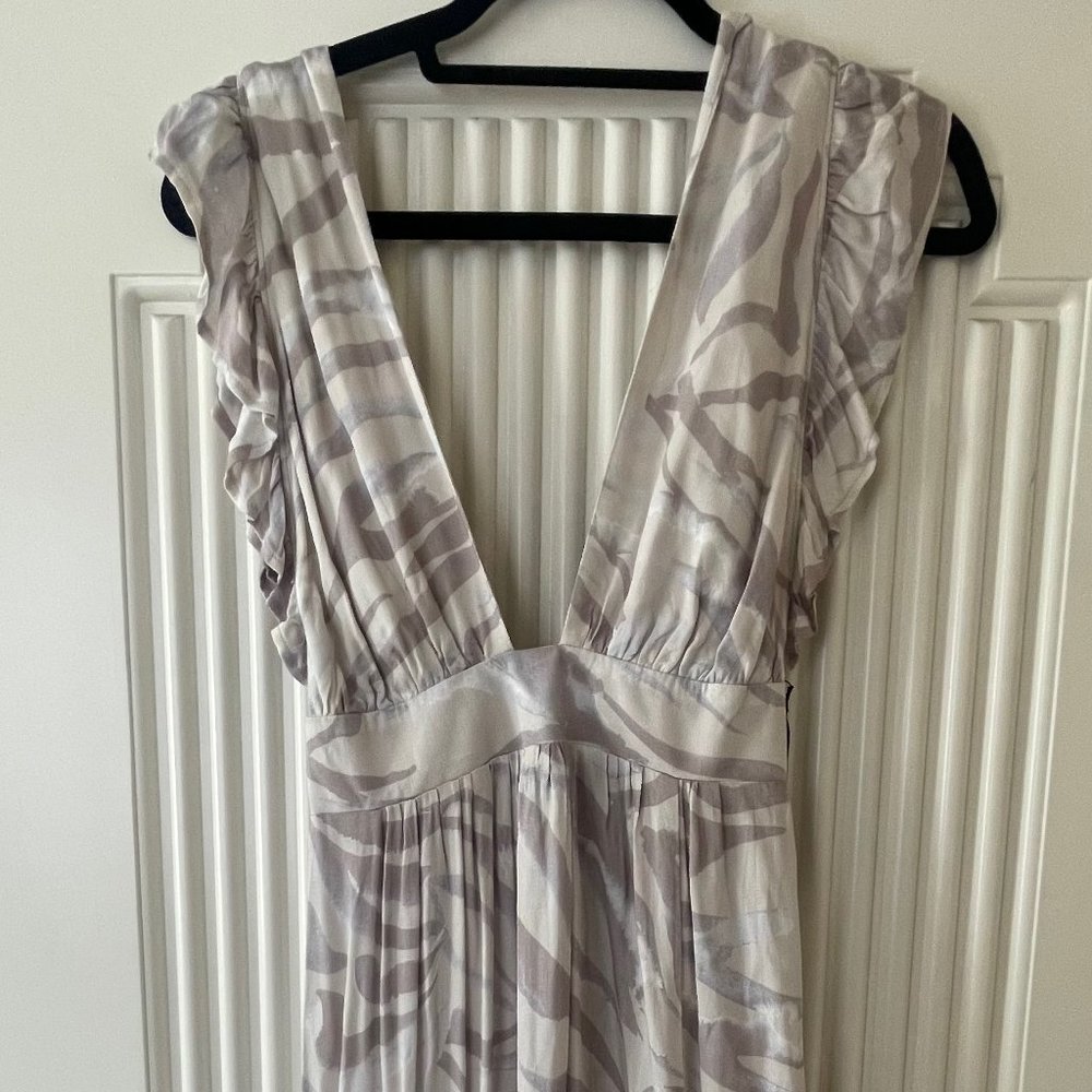 BNWT – Planet Blue Midi Dress